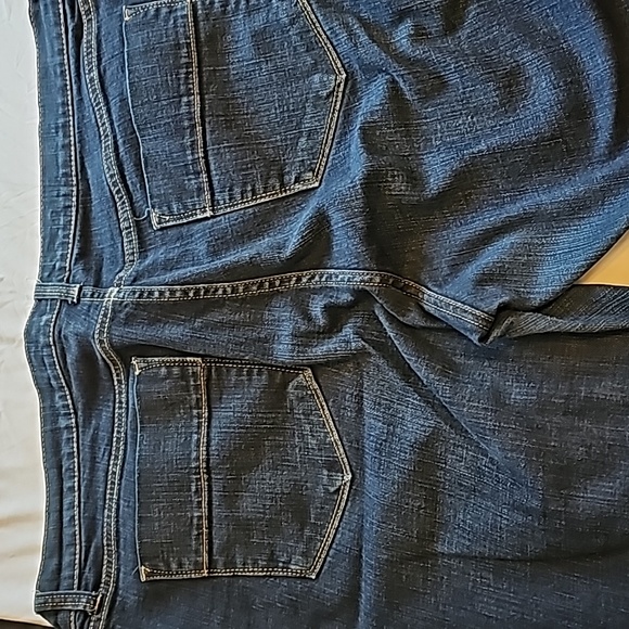 Old navy blue jeans - Picture 3 of 3